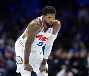 乔治近期训练受伤 已接受左膝关节镜手术