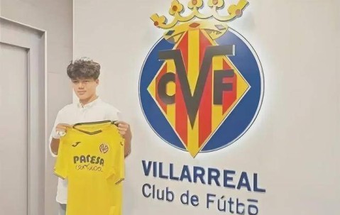 福建少年闯西甲！15岁刘凯源签黄潜，160万欧违约金背后的足球梦