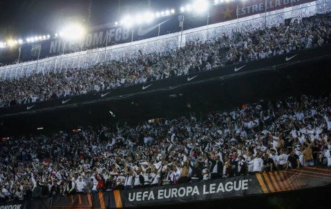 将踢欧冠，法鹰高层：若再有一次4万人同往诺坎普将会很令人兴奋