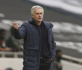 2场5球大逆转!62岁穆帅再创神迹,曼联弃将集体爆发暗藏玄机?