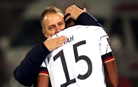 德甲29岁铁塔宣布今夏离队：6大豪门争抢，巴萨头号热门