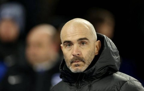 纽卡2-0战胜切尔西：双中场破门展现战术优势，埃迪豪策略获胜关键