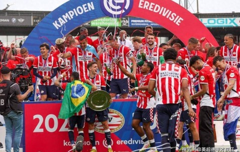 朗尼克谈巴黎夺冠奥秘，K77疯狂回追60米协防！脏活都要抢着干！