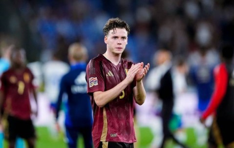 意媒：布莱顿积极推动引进德库耶佩，米兰和罗马需先卖人才能引进